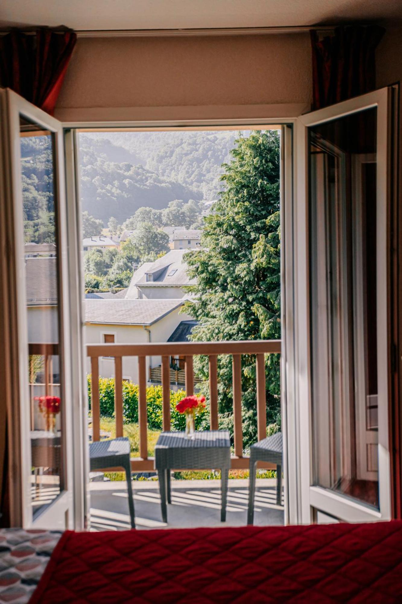 Hotel Le Montaigu Luz-Saint-Sauveur Eksteriør billede