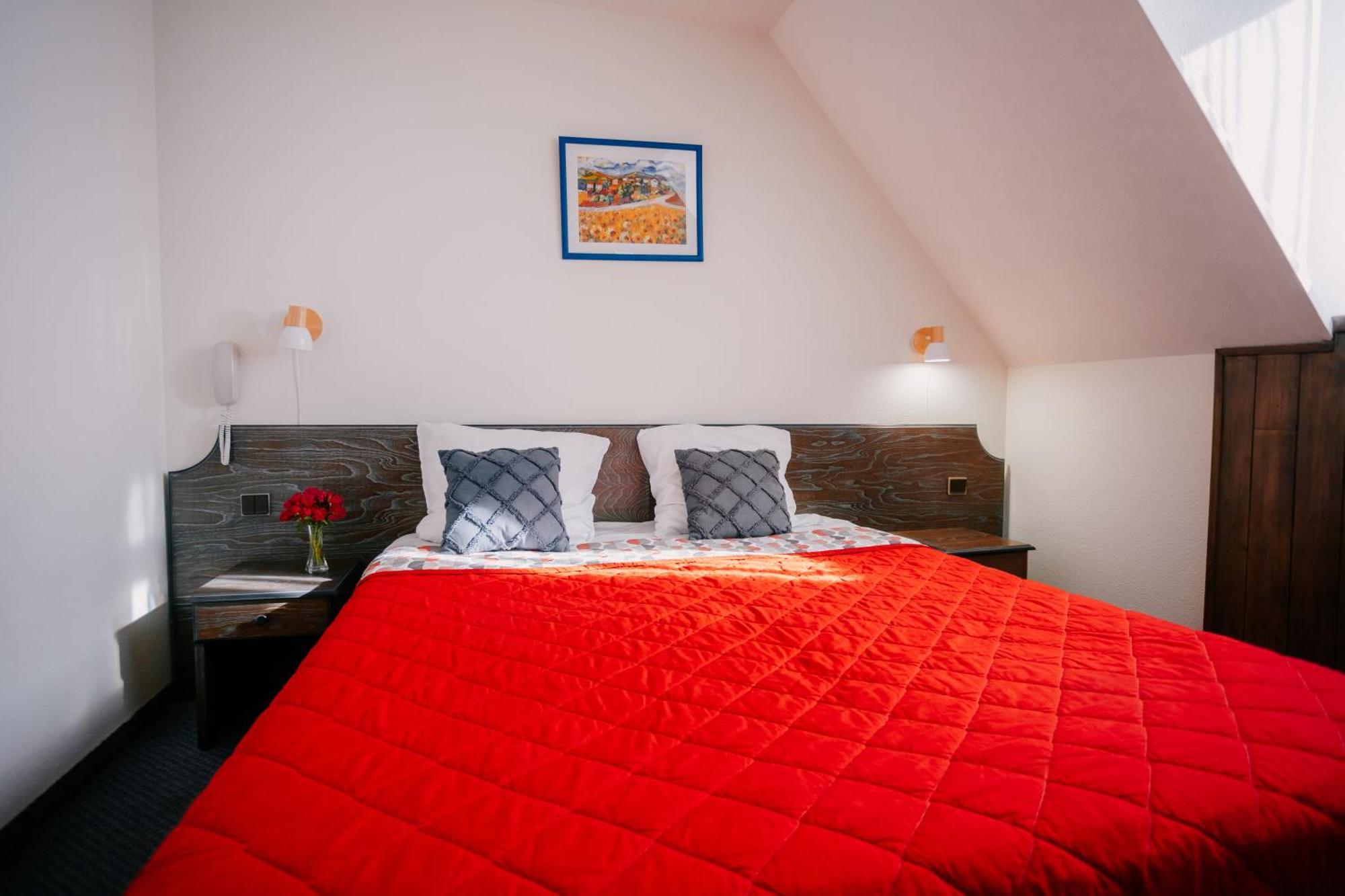 Hotel Le Montaigu Luz-Saint-Sauveur Eksteriør billede