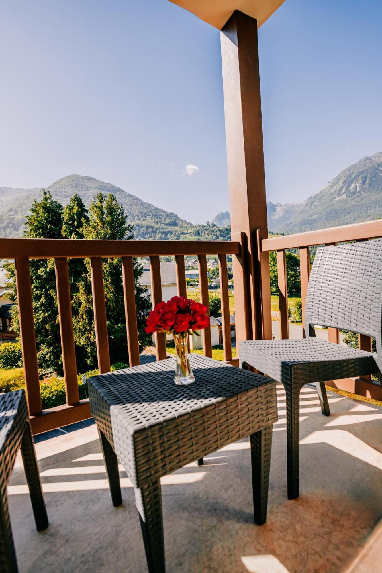 Hotel Le Montaigu Luz-Saint-Sauveur Eksteriør billede